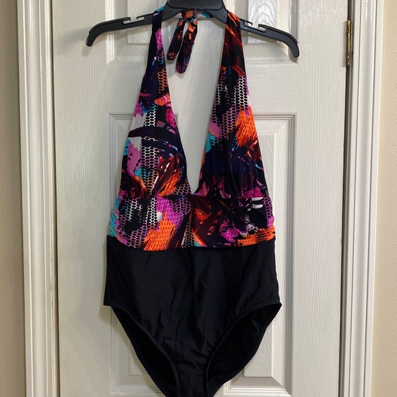 NWOT Aqua Green One Piece Halter Top Swimsuit Size XL - Picture 2 of 12